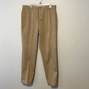 Men’s dockers individual fit. flat front khakis
